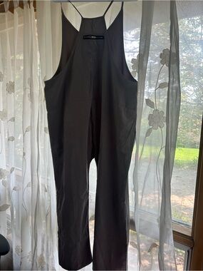 Women's - Jumpsuit in Dark Gray - Lightweight Strappy Style